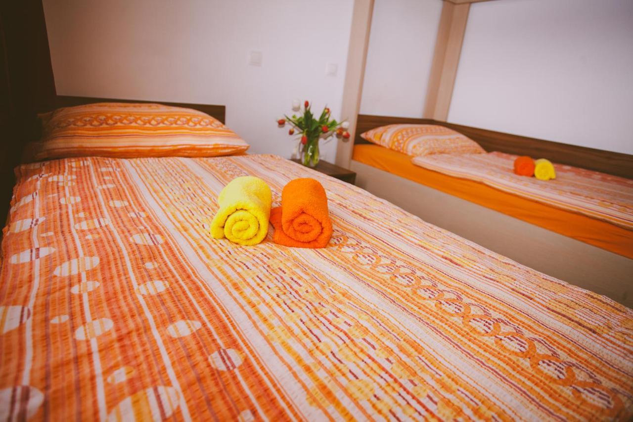 Hotel & Hostel Marenberg Radlje Radlje ob Dravi Экстерьер фото